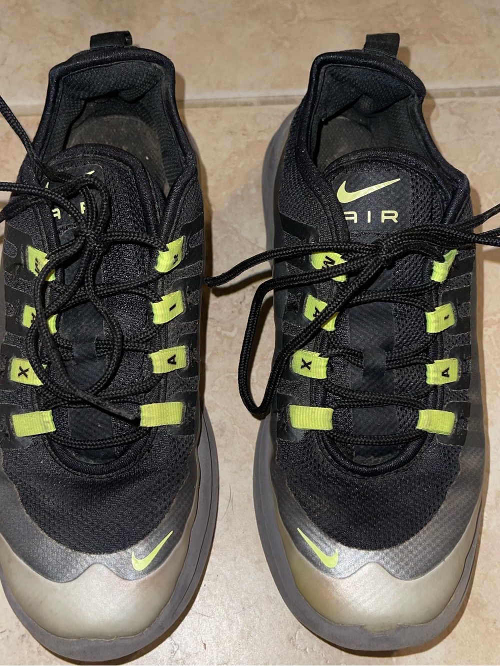 Nike Max Air Kids Size 3Y Black and Lime Athletic Shoes
